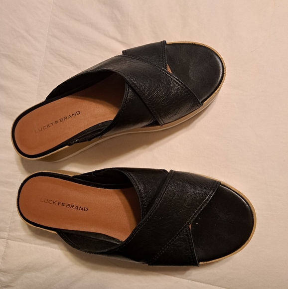 Lucky Brand Black Vebony leather, padded insole platform Sandals size 7, 37 1/2 - Picture 3 of 10